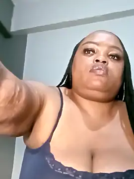 hugemelonsxxx online show from September 25, 6:06 pm