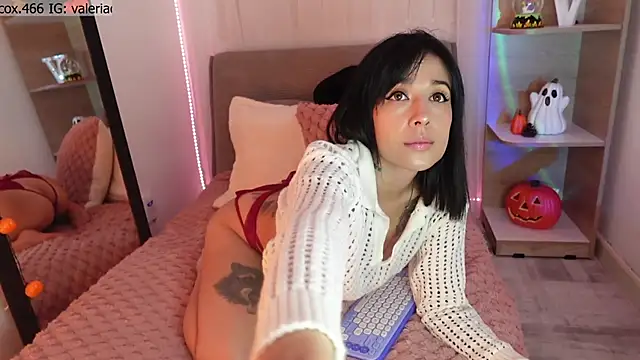 ValeriaCox online show from October 19, 5:26 pm