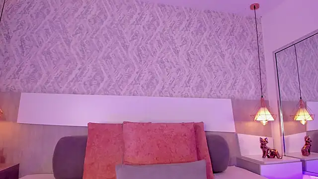 AishaPeyton online show from December 18, 2:55 pm