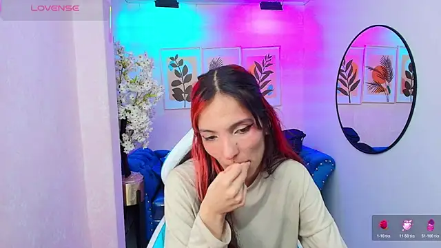 Dafne huges online show from November 15, 7:37 pm