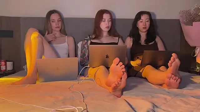 urmissalice online show from April 16, 4:39 pm