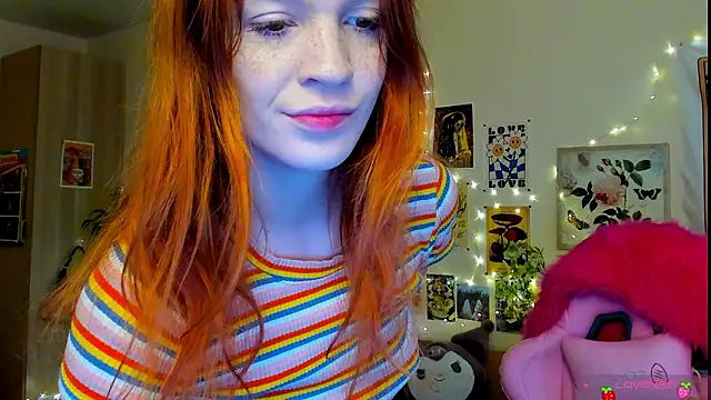 Sunny Elly online show from March 16, 8:29 am