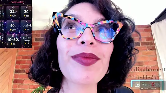 paulinabarnett- online show from November 18, 4:46 am