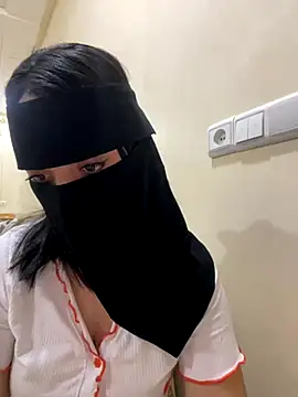 Snapshot of Rasha-arabic chatting on October 20, 12:24 am Rasha-arabic online show from October 20, 12:24 am