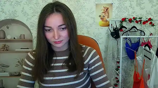  Barbie Kiss  online show from October 22, 3:28 pm