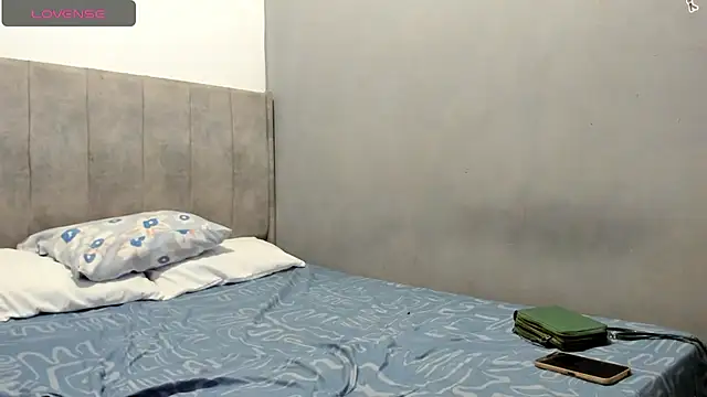 briyinabloom  online show from September 11, 6:08 pm