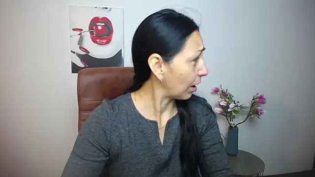 LiluGrants online show from October 13, 6:21 pm