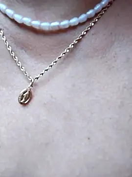 Horny-Mommy-Dirty online show from April 14, 2:50 pm