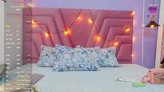 Beautifulskinny18 online show from March 10, 8:13 pm