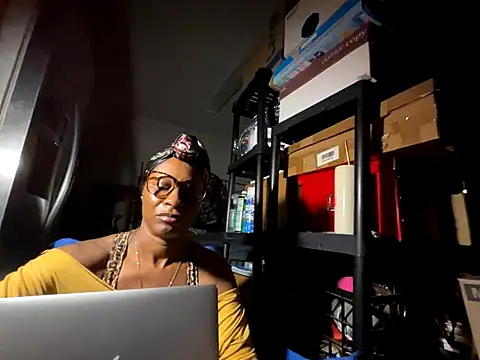 Snapshot of wynterheat chatting on September 20, 9:51 am wynterheat online show from September 20, 9:51 am
