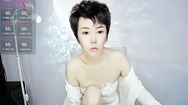 9ering-Er online show from October 31, 9:08 pm