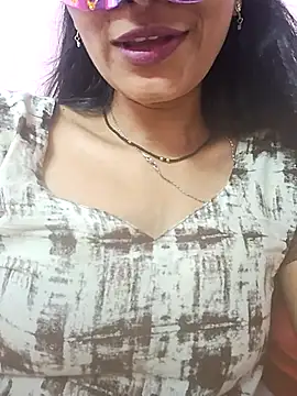Nandinip2706 online show from June 27, 10:16 am