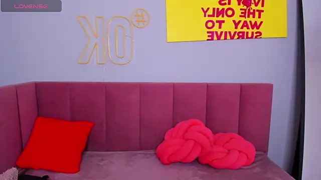 Diana Garrett online show from November 20, 2:56 am