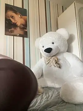 Liya my online show from November 5, 11:37 am