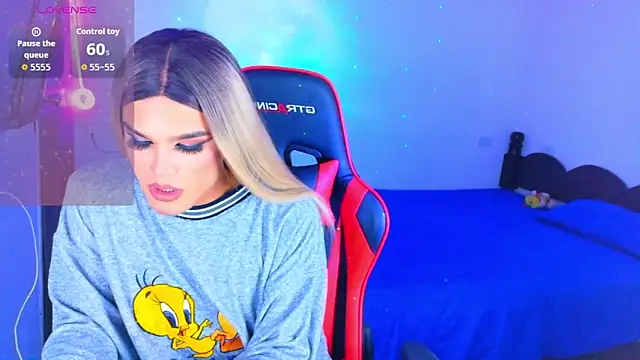 AllisonsweetZ online show from March 25, 4:43 pm