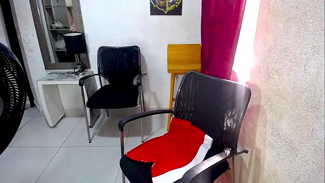 diabla sexyboobs online show from February 21, 9:15 pm