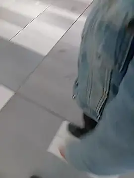 sophie banger online show from November 14, 9:48 pm