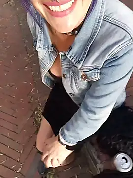 sophie banger online show from November 10, 9:43 pm