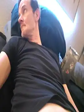 Drewpackn8 online show from November 11, 5:47 am