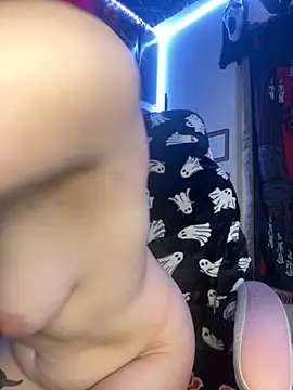 GoddessPinxx online show from April 2, 7:50 am