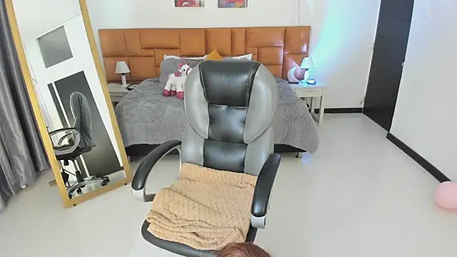 Tamy edwards online show from February 21, 8:20 pm