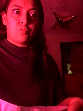 CORALINE GREYM online show from November 7, 4:40 am