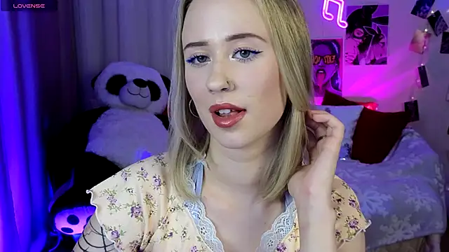 SashaBrooks online show from October 24, 6:48 pm