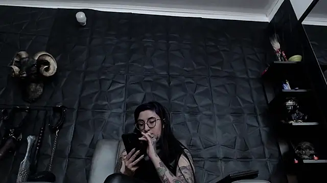 Agata Darkness online show from March 29, 11:37 pm