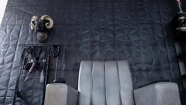 Agata Darkness online show from February 5, 9:07 pm