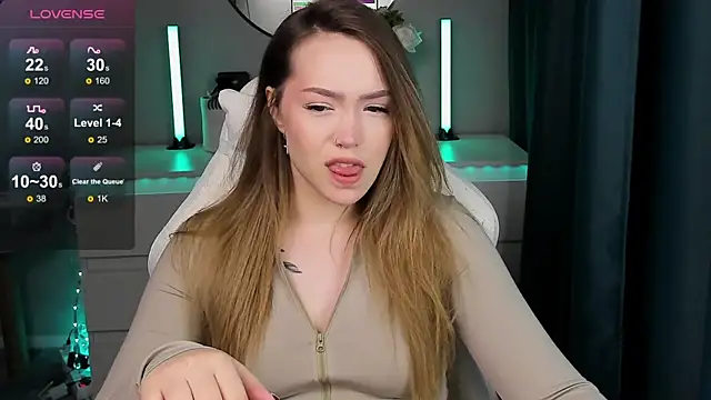 Evia r0se online show from September 18, 6:06 pm