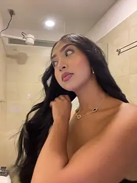 SOPHIACANDY19  online show from November 11, 8:50 pm