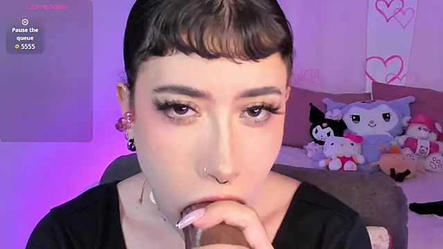 melody suarez online show from September 13, 12:18 am