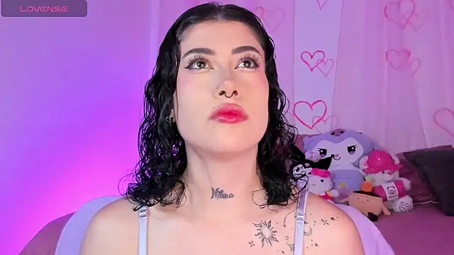 melody suarez online show from September 28, 5:51 pm