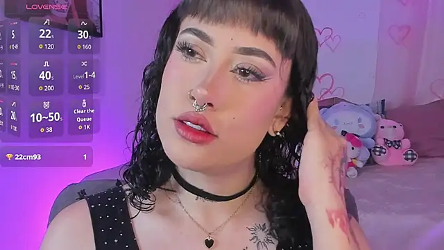 melody suarez online show from November 30, 11:20 pm