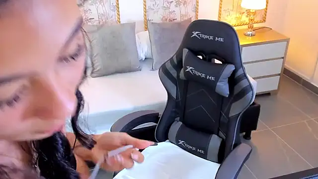 melody flowers online show from September 26, 12:47 pm