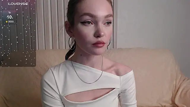 stellapayne1 online show from November 27, 11:40 pm