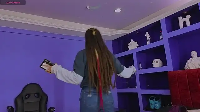  sharlotte777 online show from April 16, 2:28 pm