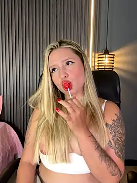 Snapshot of MiaPetit_ chatting on September 14, 12:52 am MiaPetit  online show from September 14, 12:52 am