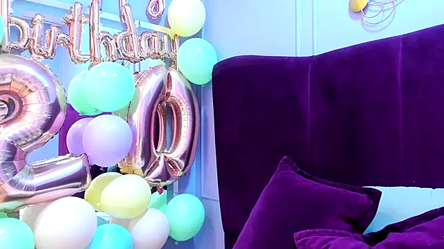 Snapshot of Sofi_Fox_ chatting on September 20, 7:12 pm Sofi Fox online show from September 20, 7:12 pm