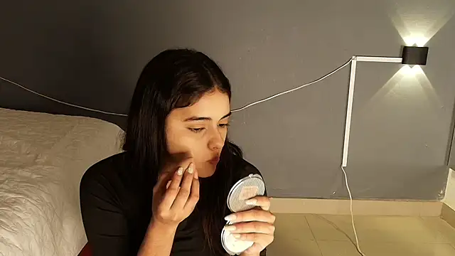 natalia aguirre1 online show from December 5, 12:06 pm