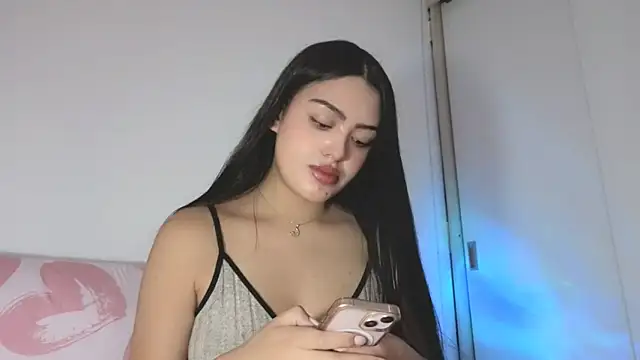 Melanie-Roberts online show from April 6, 3:17 am