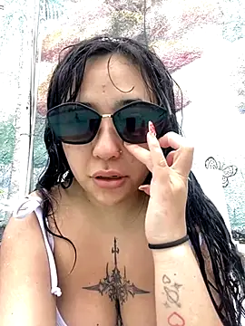 Megansttein  online show from November 4, 5:51 pm