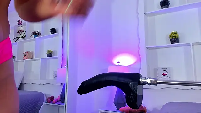 Jenifer Diaz online show from September 16, 1:52 pm