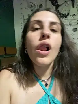 Snapshot of isadelasestrellas chatting on October 27, 6:57 pm isadelasestrellas online show from October 27, 6:57 pm