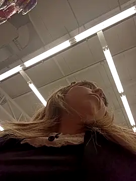 madelaine- online show from December 16, 6:36 pm