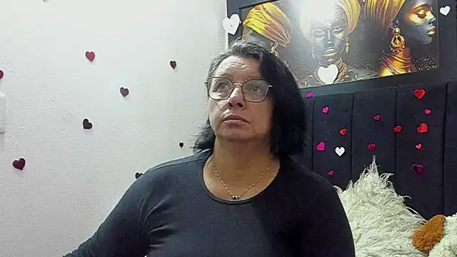 Evaaross 2345 online show from May 29, 2:26 pm