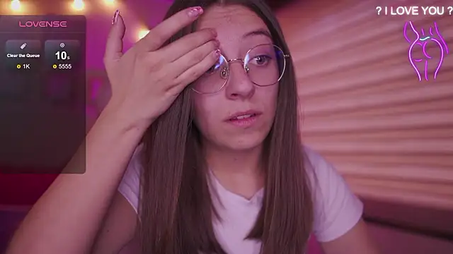 milly kenner online show from February 27, 8:52 pm