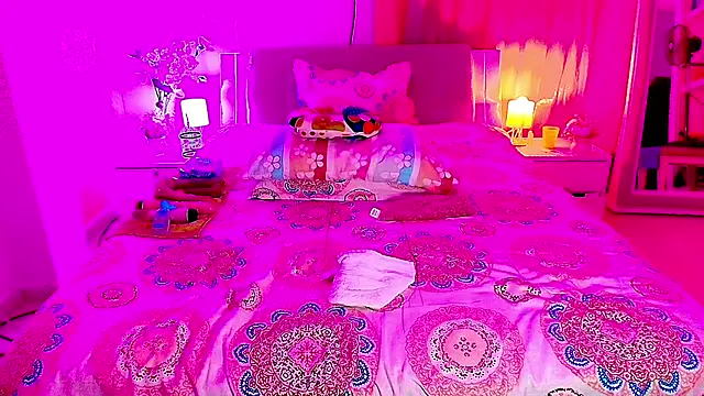 Kendralove31xxx online show from September 26, 3:15 am