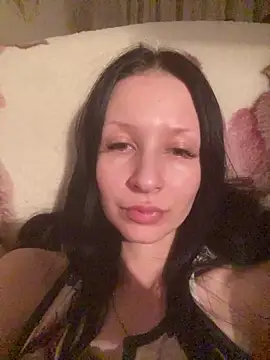 Starry Siren online show from April 2, 5:43 pm