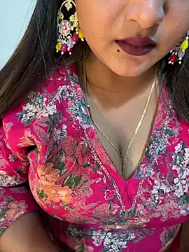 Ayesha mahi online show from March 28, 8:14 am